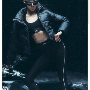 Alo Airlift High-Waist Suit Up Legging